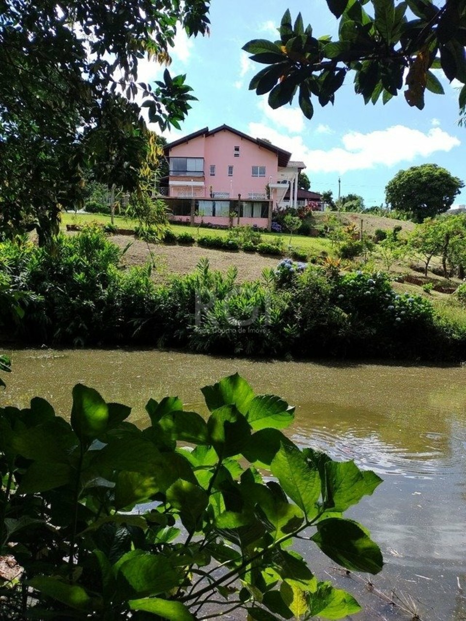 Casa com 4 quartos à venda, 329m² em Vila Nova, Porto Alegre, RS