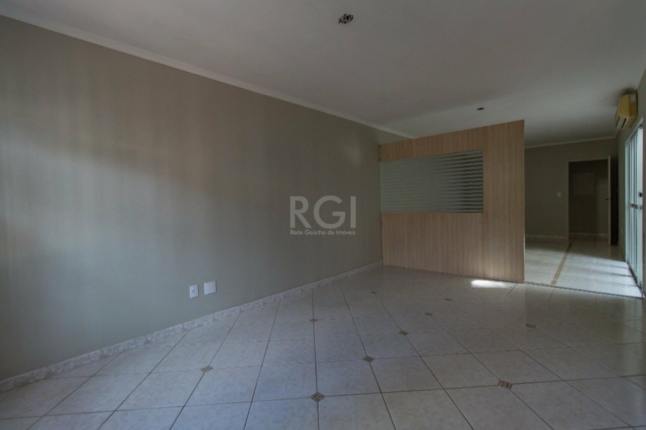 Casa com 3 quartos à venda, 312m² em Rua Artur Fabião Carneiro, Passo DAreia, Porto Alegre, RS