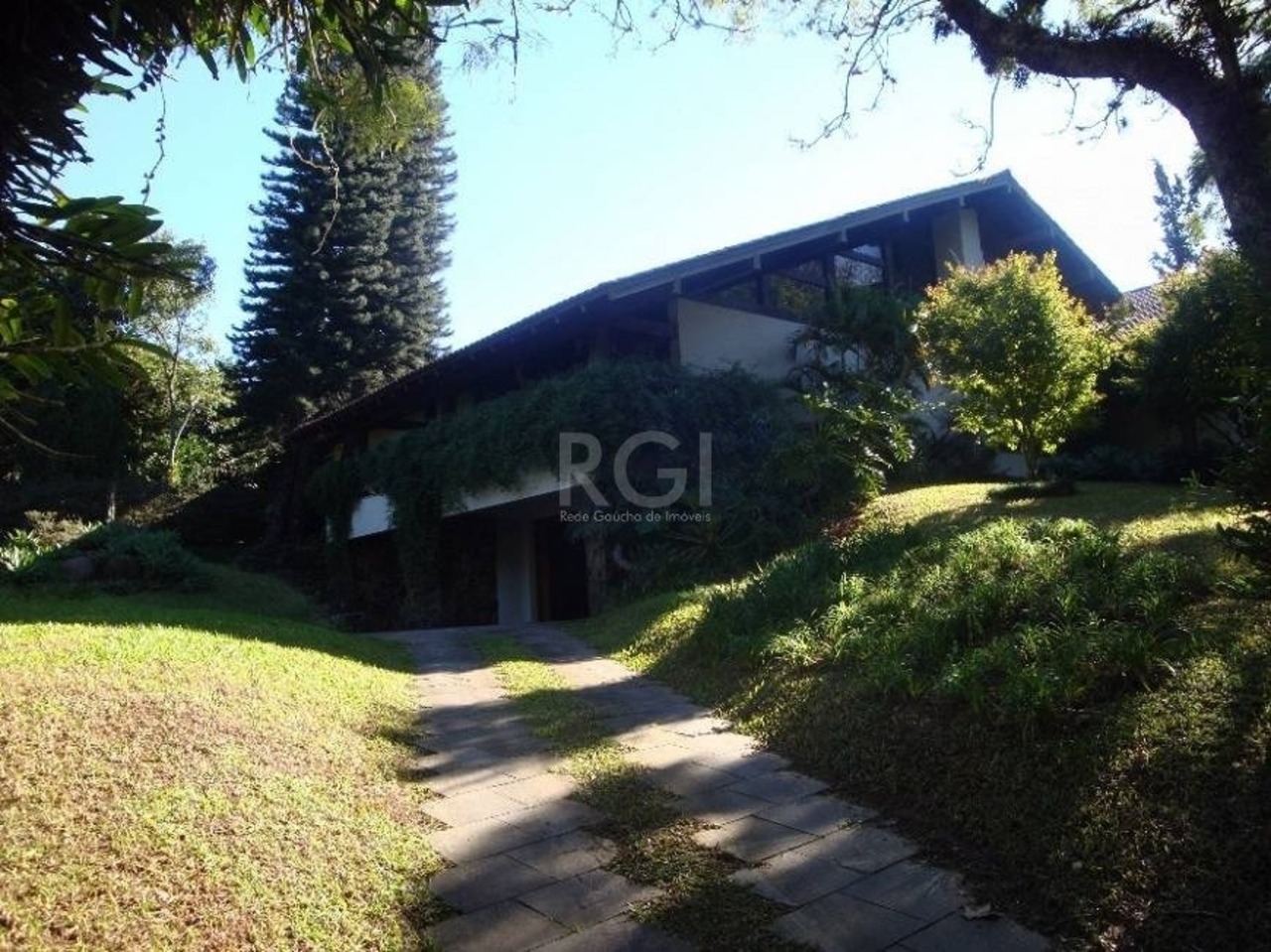 Casa de Condomínio com 4 quartos para alugar, 618m² em Hípica, Porto Alegre, RS