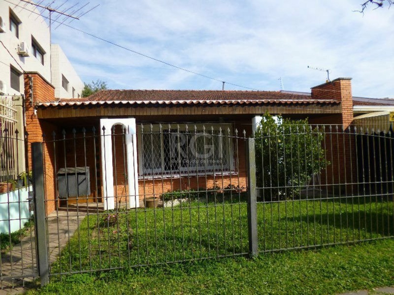 Casa com 3 quartos para alugar, 300m² em Vila Assunção, Porto Alegre, RS