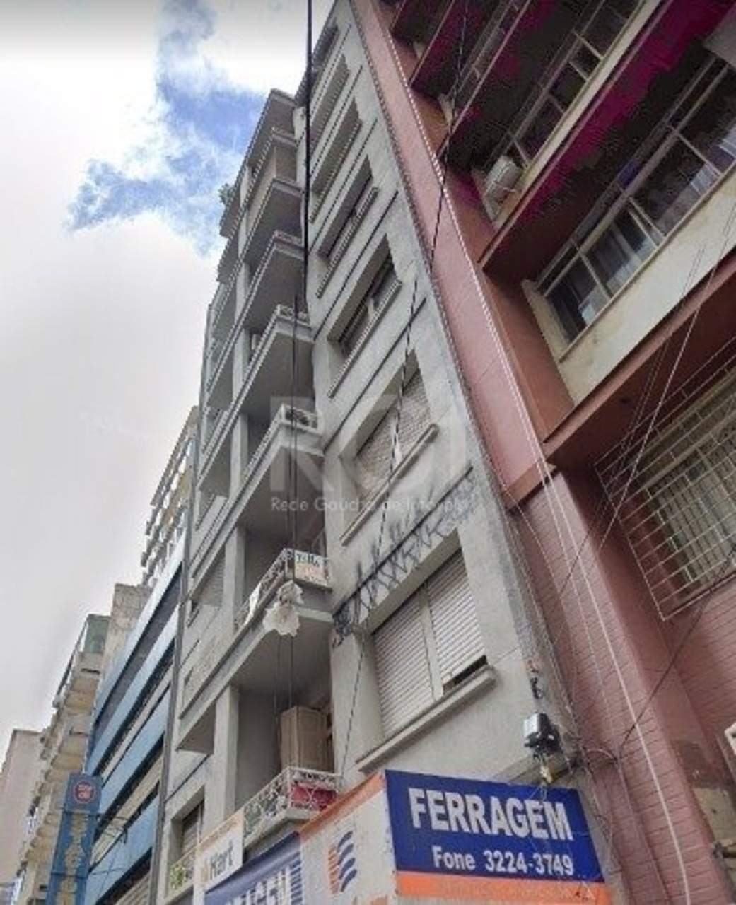 Apartamento com 3 quartos para alugar, 102m² em Avenida Borges de Medeiros, Centro Histórico, Porto Alegre, RS