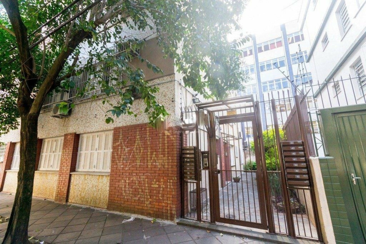 Apartamento com 2 quartos para alugar, 96m² em Santana, Porto Alegre, RS