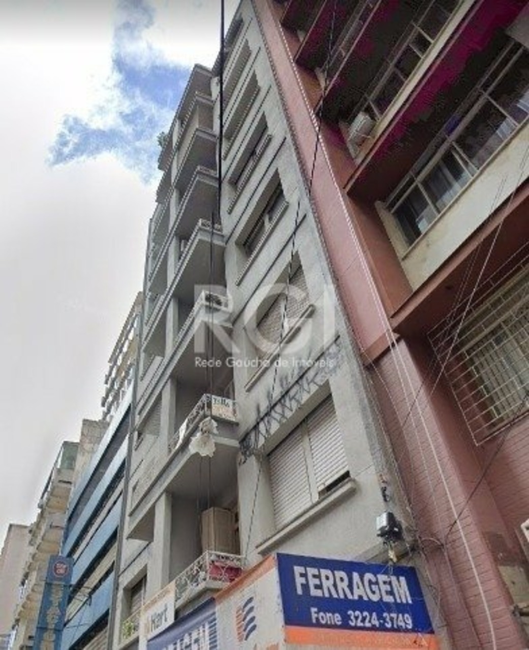 Apartamento com 3 quartos para alugar, 102m² em Porto Alegre, RS