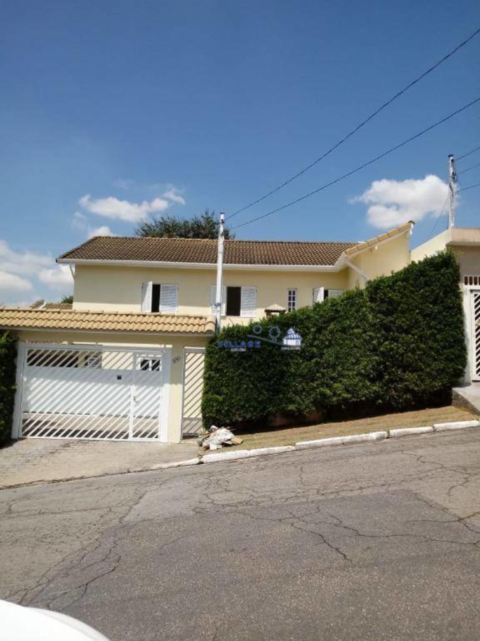 Casa com 3 quartos à venda, 180m² em Rua General Lauro Cavalcanti de Farias, Jardim Mangalot, São Paulo, SP