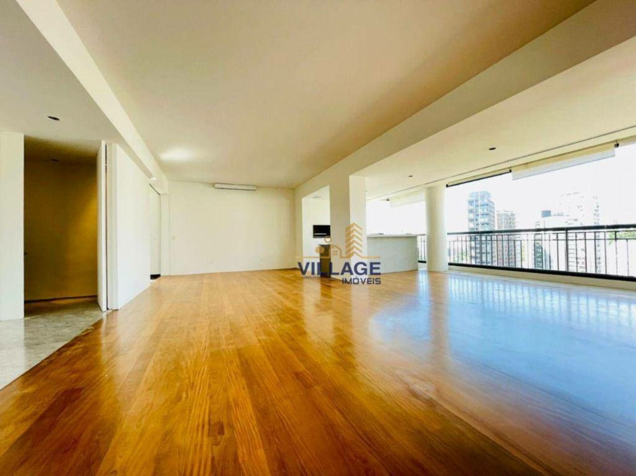 Apartamento com 3 quartos à venda, 215m² em Praça Irmãos Karmann, Sumaré, Sao Paulo, SP