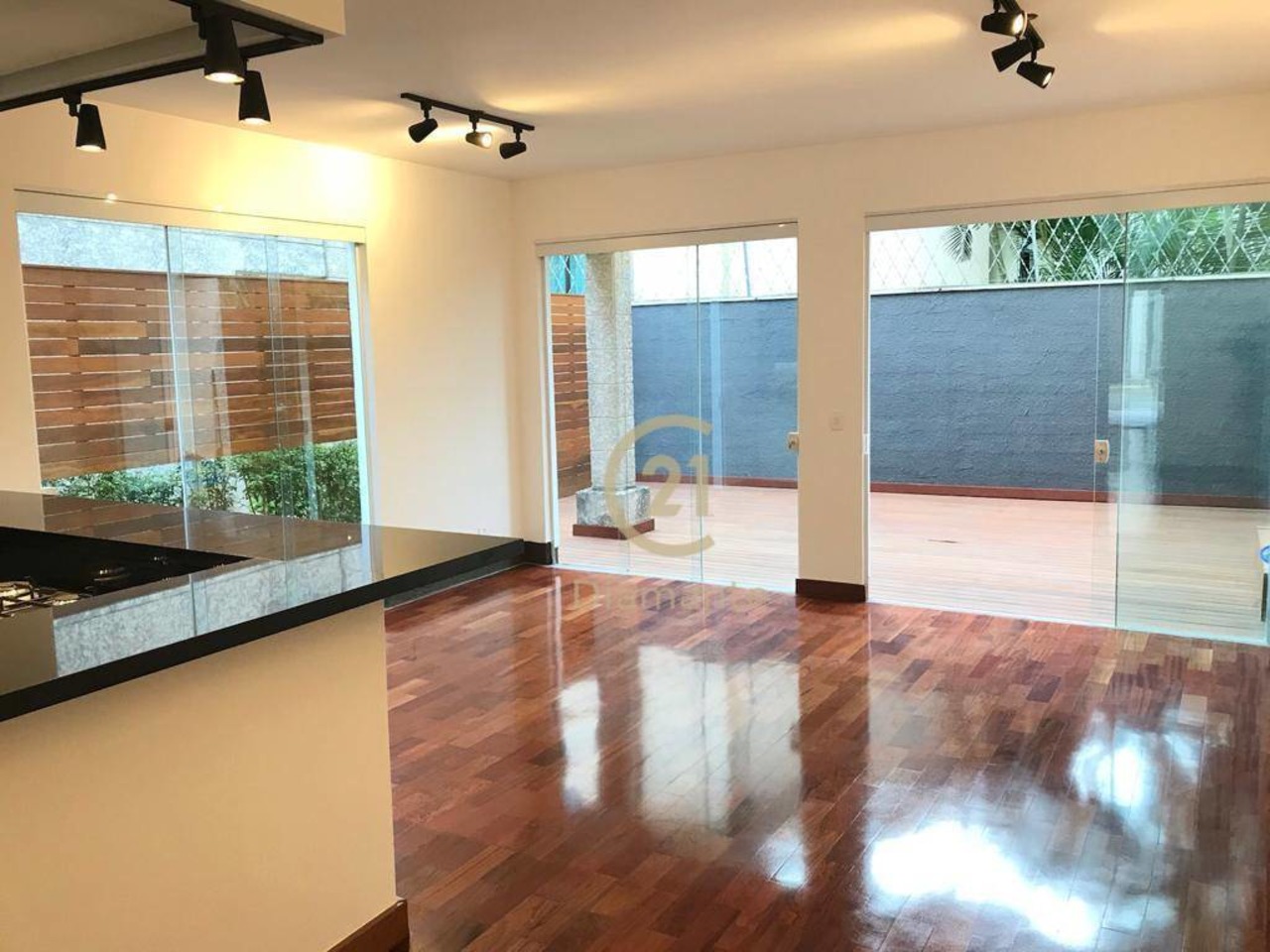 Casa de Condomínio com 3 quartos à venda, 300m² em Jardim Viana, São Paulo, SP