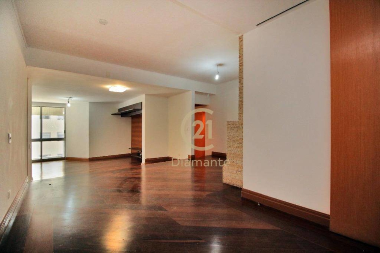 Apartamento com 3 quartos à venda, 127m² em Moema, São Paulo, SP