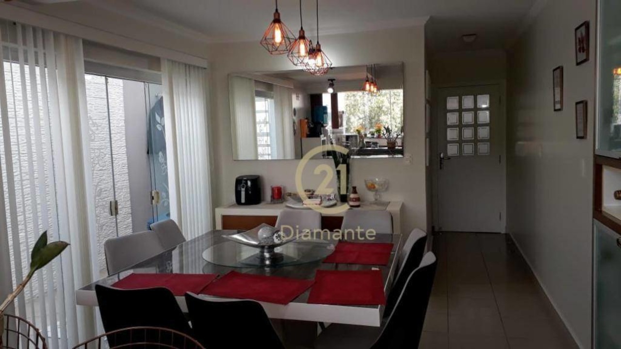 Casa com 3 quartos à venda, 270m² em Rua Moreira Cardoso, Jardim Aeroporto, São Paulo, SP