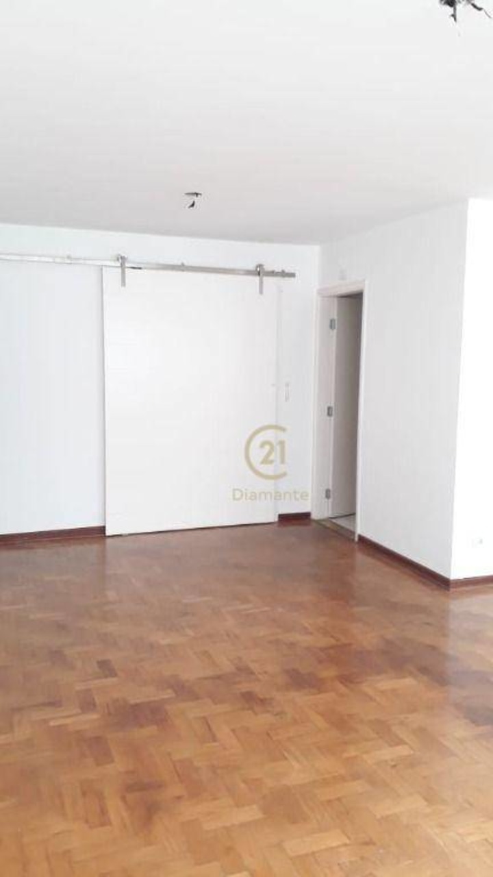Apartamento com 3 quartos à venda, 160m² em Rua Jacurici, Itaim, São Paulo, SP