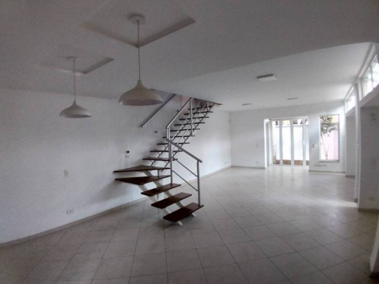 Casa com 4 quartos à venda, 258m² em Moema, São Paulo, SP