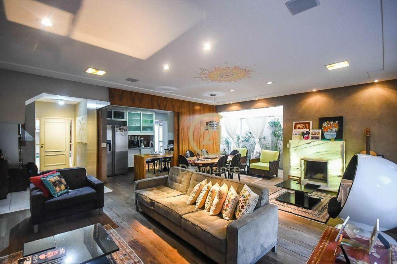 Casa de Condomínio com 3 quartos para alugar, 224m² em Planalto Paulista, São Paulo, SP