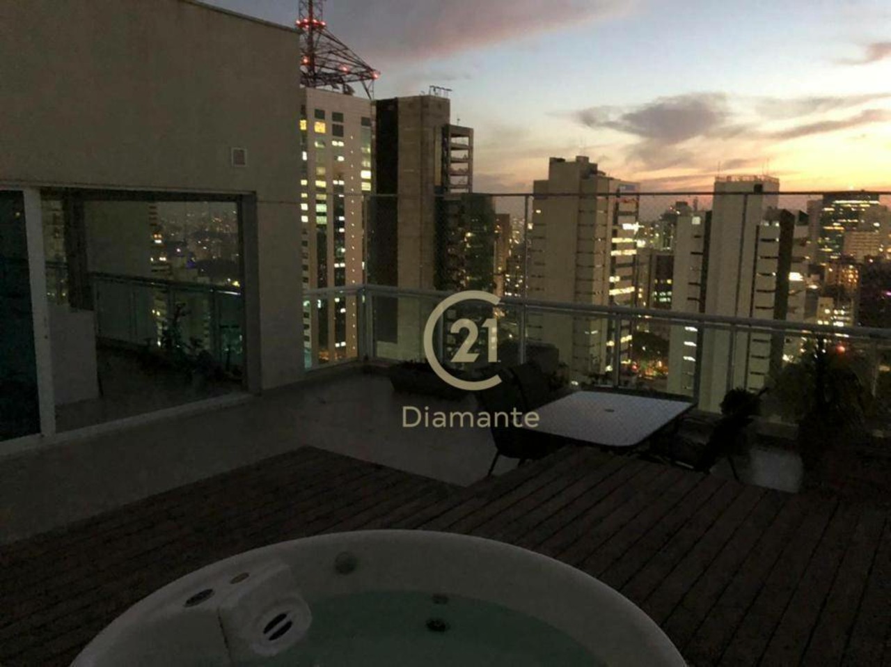 Apartamento com 3 quartos à venda, 183m² em Rua Nilo, Aclimação, São Paulo, SP