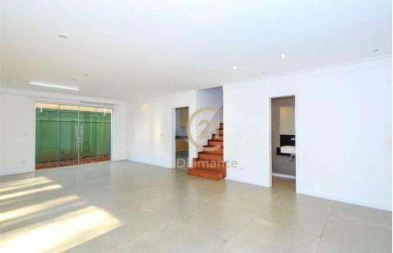 Casa com 4 quartos para alugar, 246m² em Brooklin Paulista, São Paulo, SP
