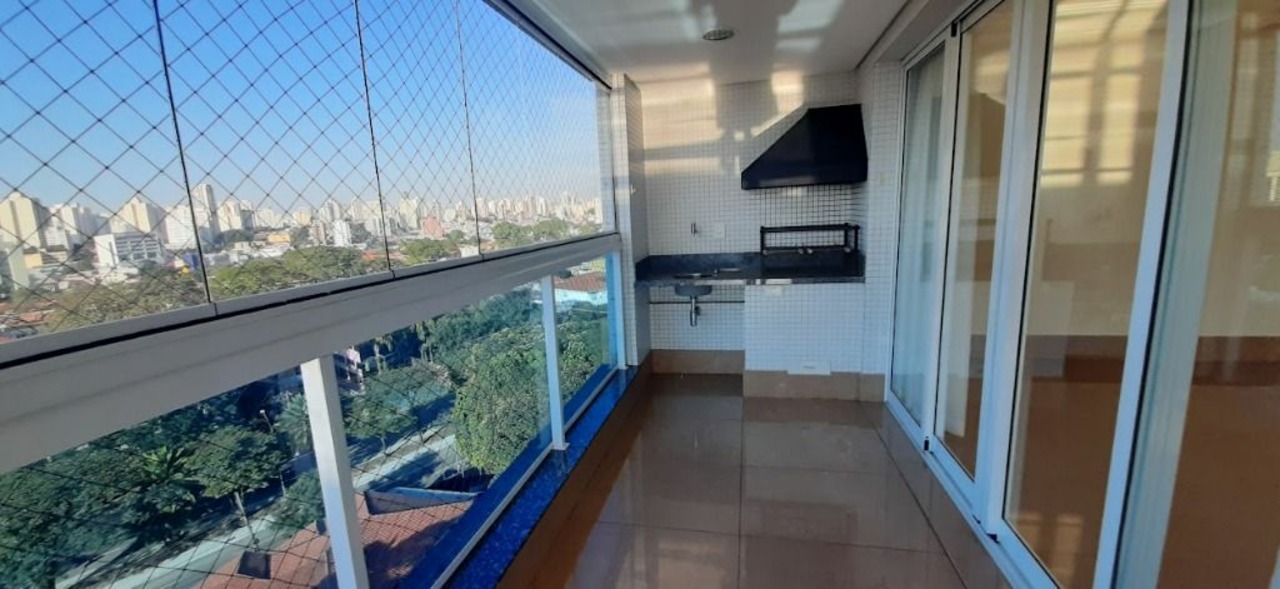 Apartamento com 3 quartos para alugar, 200m² em Moema, São Paulo, SP