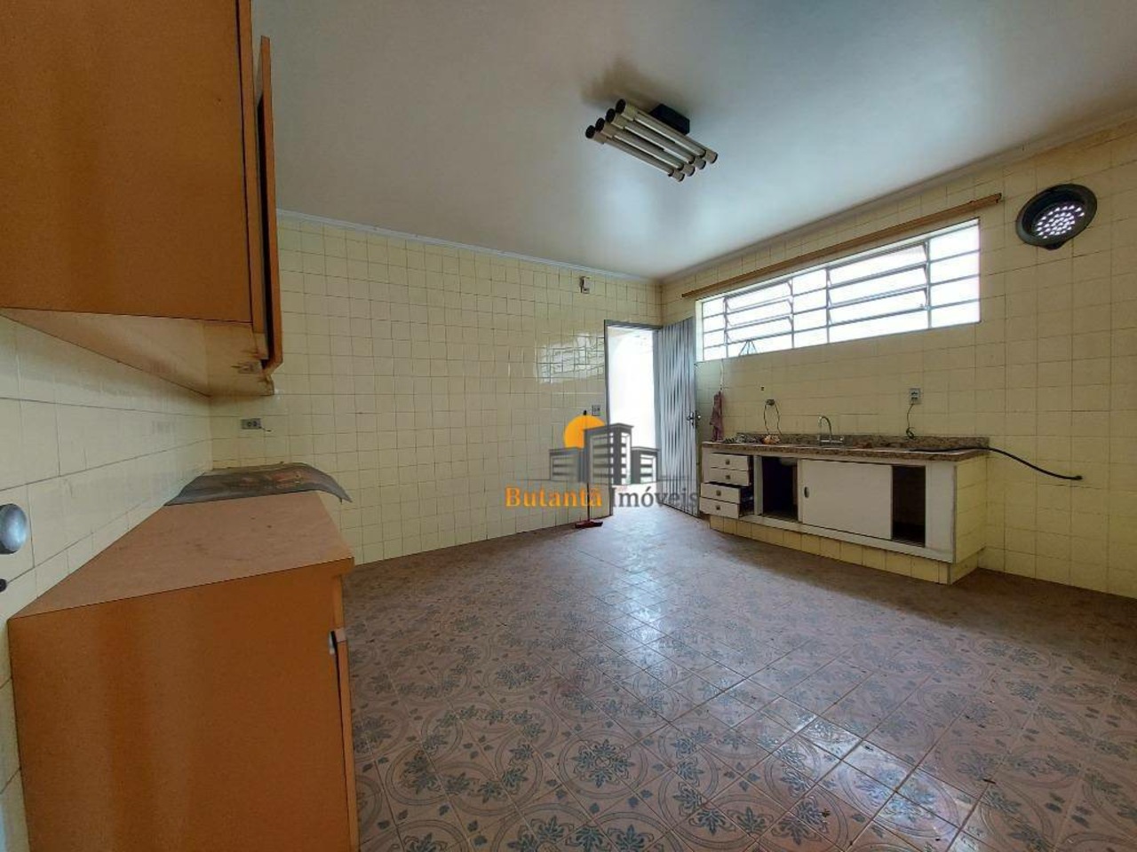 Casa com 3 quartos à venda, 157m² em Rua Doutor Edmur de Castro Cotti, Jardim Rizzo, São Paulo, SP