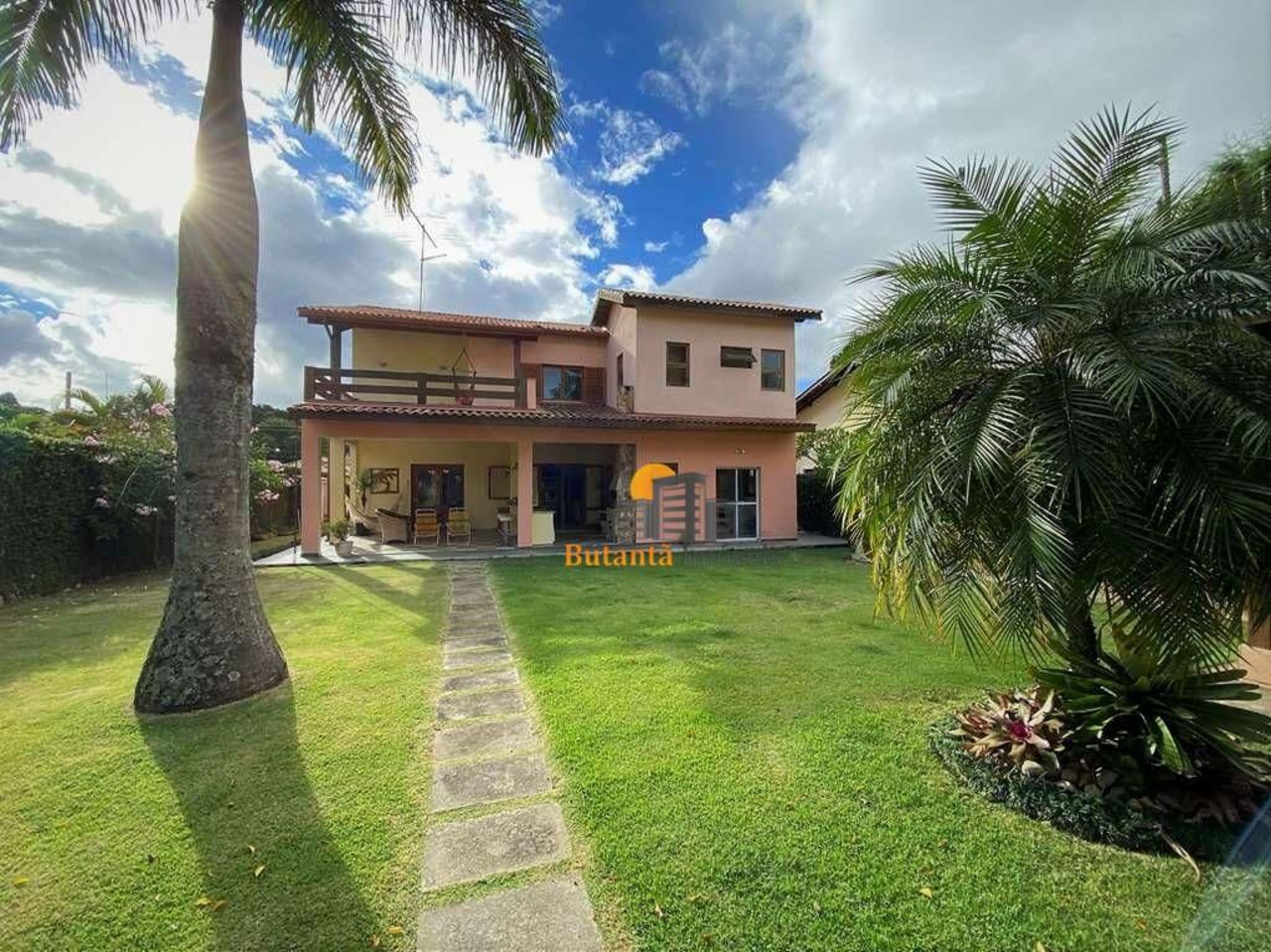 Casa com 4 quartos à venda, 362m² em Nova Fazendinha, Carapicuíba, SP