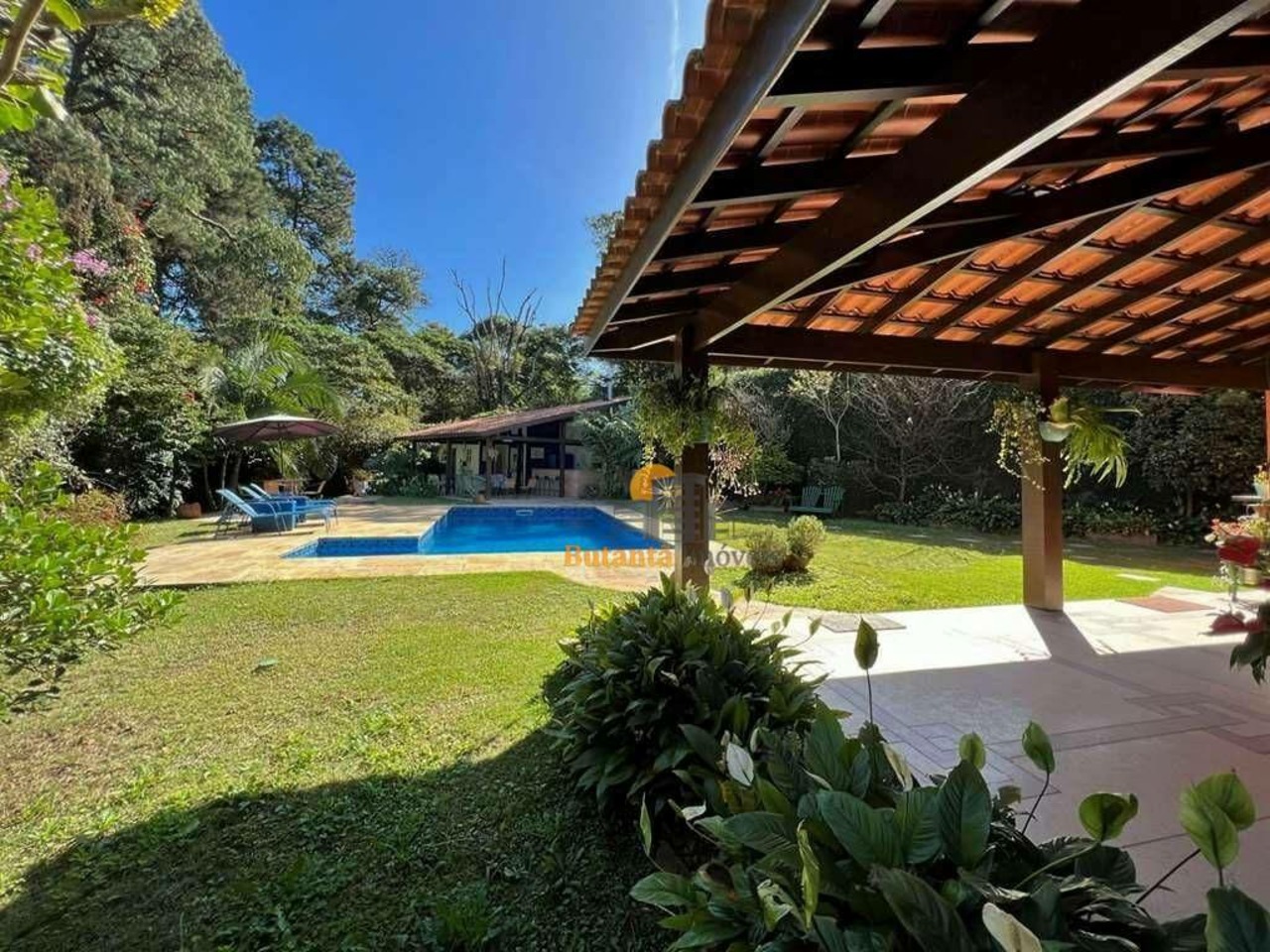 Casa com 3 quartos à venda, 480m² em Rua Santo Afonso, Vila Santo Antônio, Cotia, SP