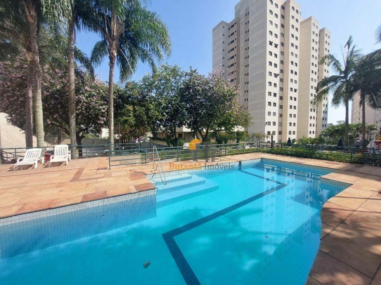 Apartamento na Avenida Marechal Fiuza de Castro, 521, Butantã em