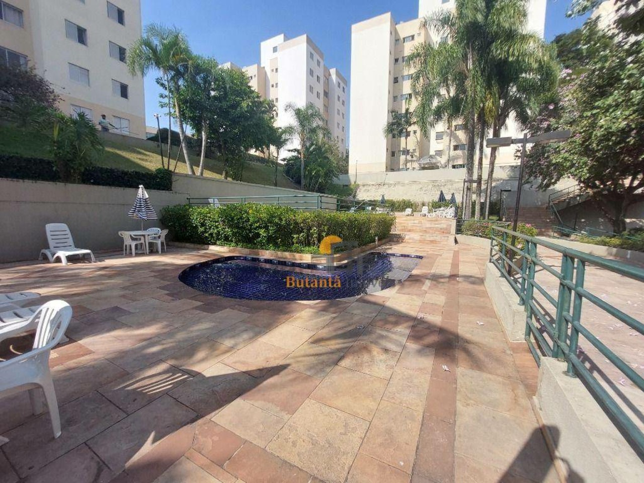 Apartamento na Avenida Marechal Fiuza de Castro, 521, Butantã em