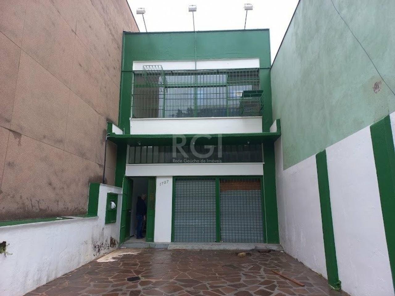 Comercial com 0 quartos à venda, 400m² em São João, Porto Alegre, RS