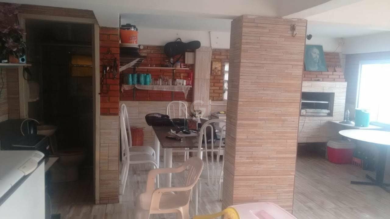 Casa com 5 quartos à venda, 300m² em Três Figueiras, Porto Alegre, RS