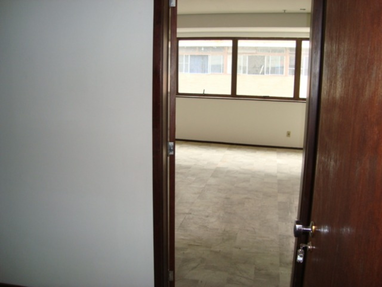 Comercial com 0 quartos para alugar, 44m² em Rua Doutor Flores, Centro Histórico, Porto Alegre, RS