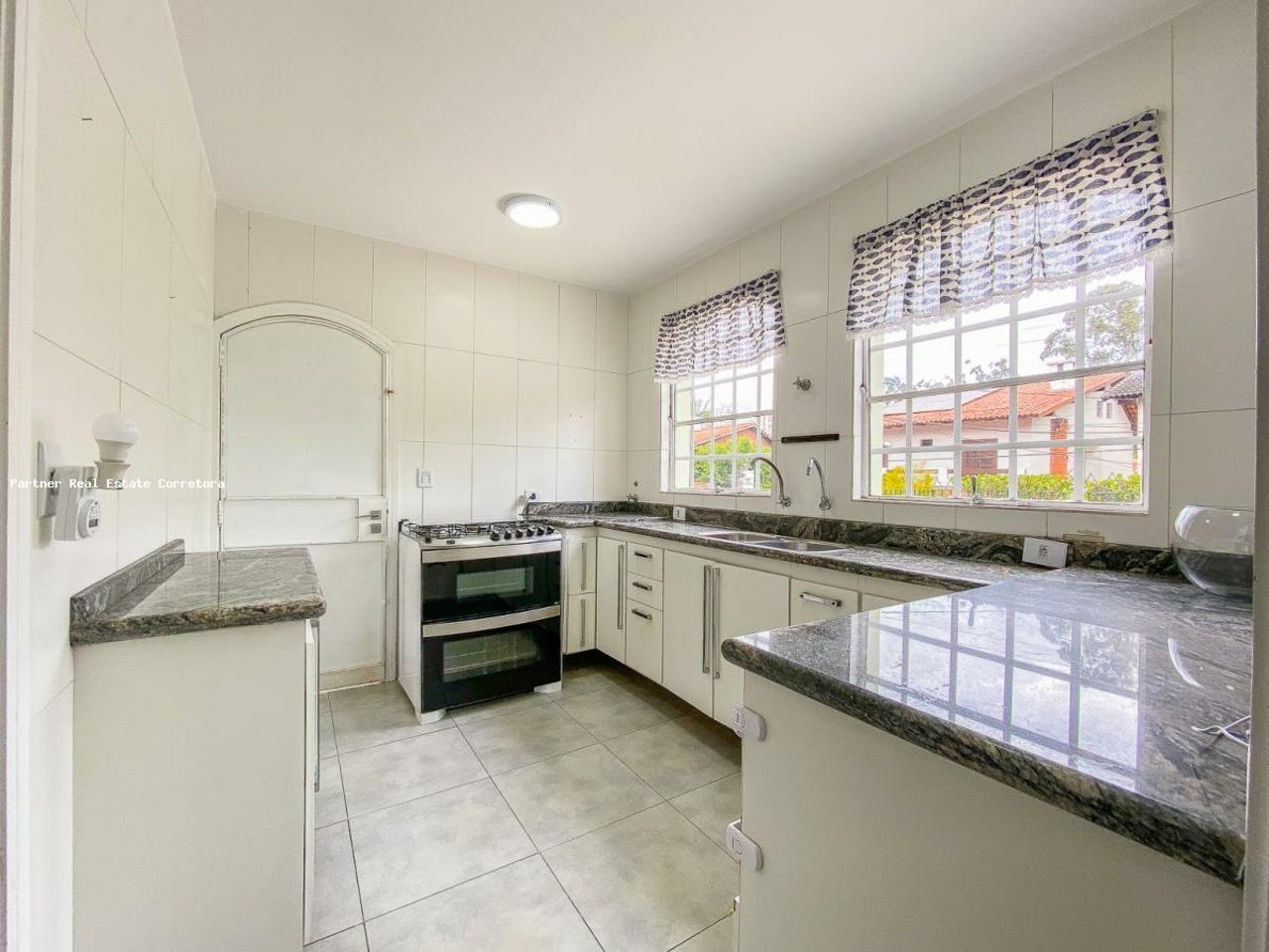 Casa com 3 quartos à venda, 333m² em Vila Pedra Branca, São Paulo, SP