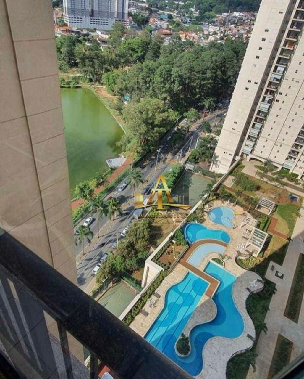 Apartamento com 2 quartos à venda, 76m² em Avenida Sebastião Davino dos Reis, Jardim Tupanci, Barueri, SP