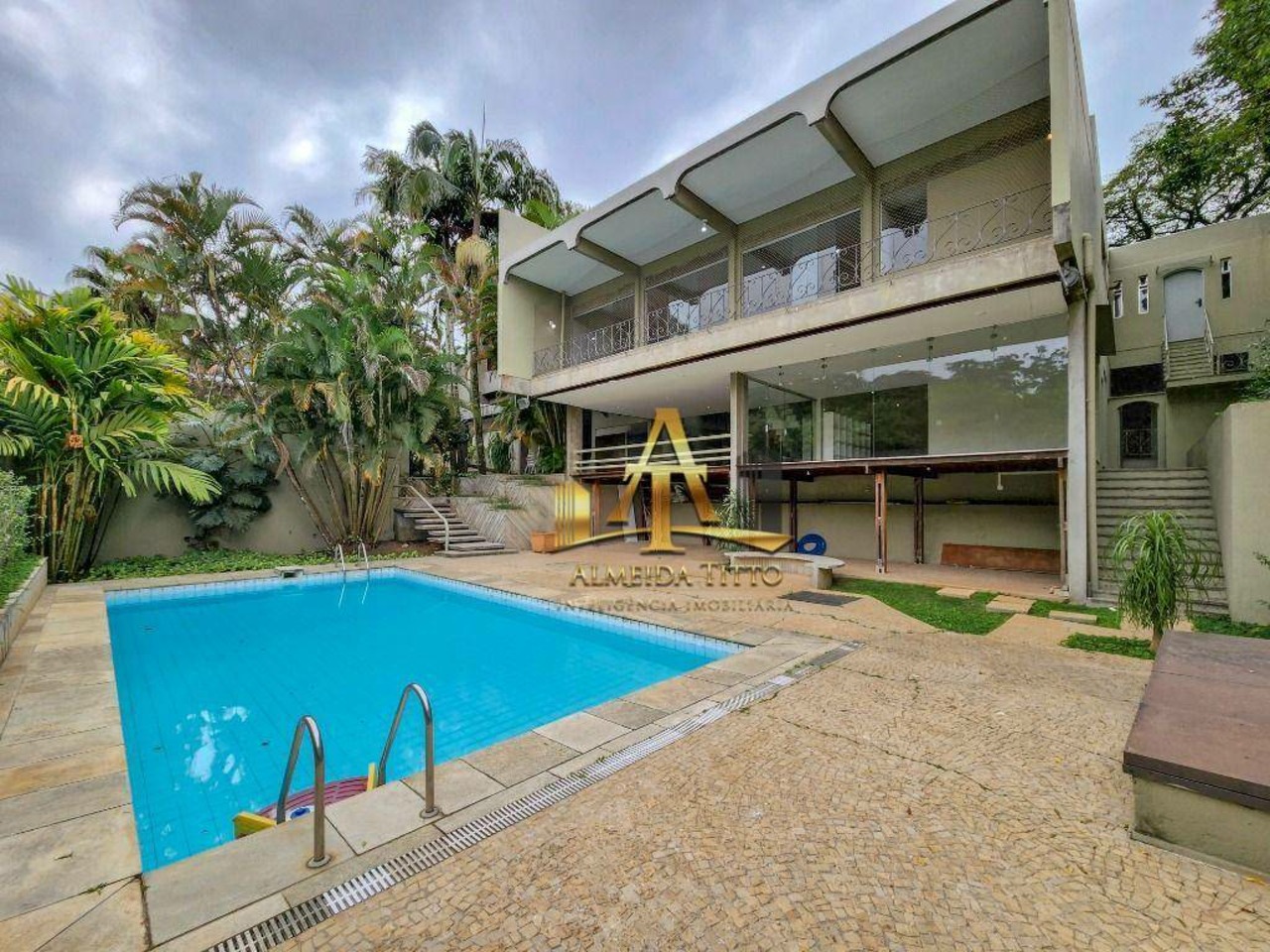 Casa com 5 quartos para alugar, 900m² em Rua Eliseu Visconti, Paineiras do Morumbi, São Paulo, SP