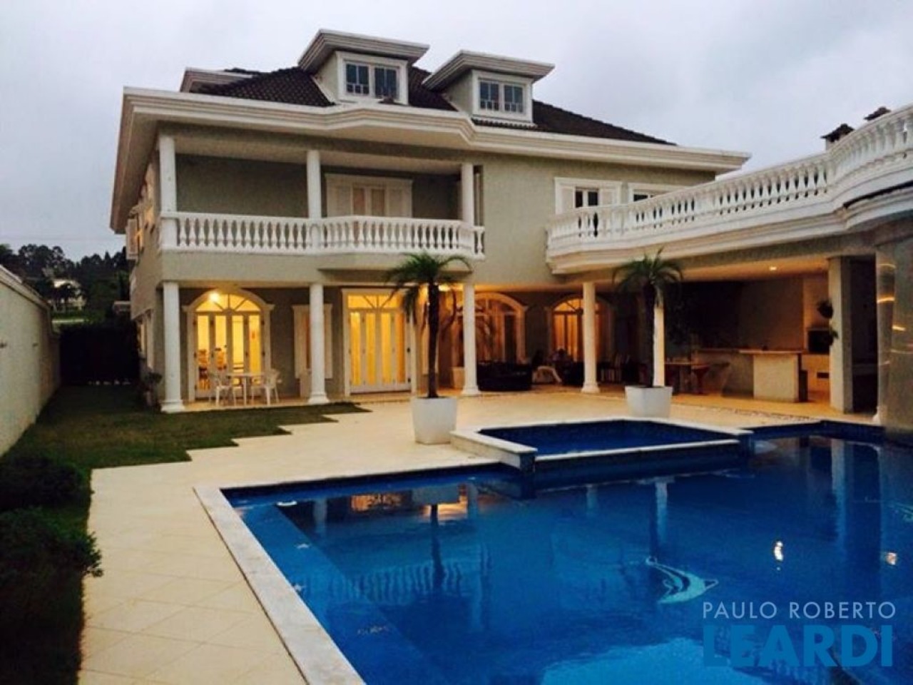 Casa com 4 quartos à venda, 800m² em Alameda Pico da Neblina, Tamboré, Santana de Parnaíba, SP