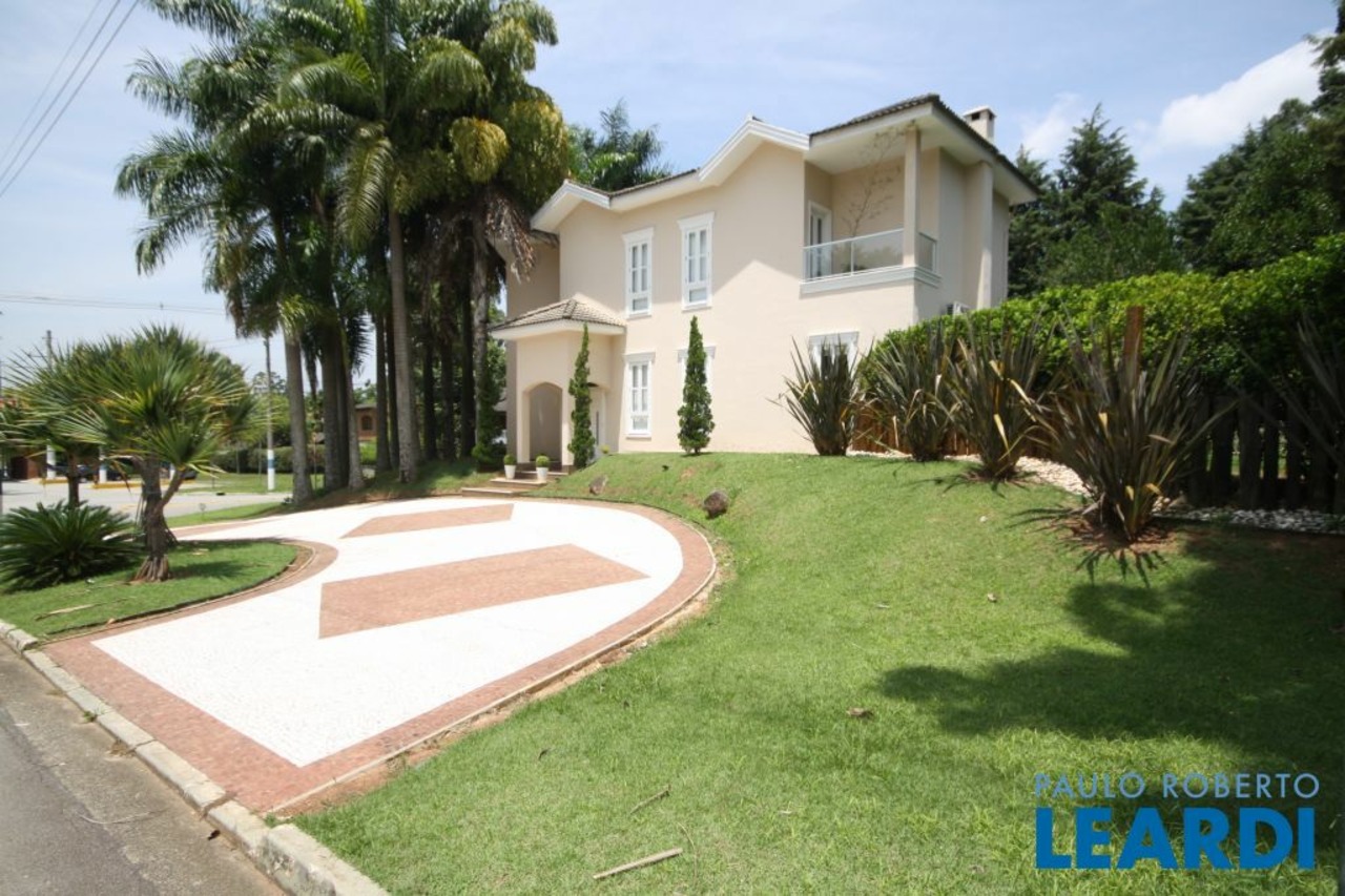 Casa com 5 quartos à venda, 630m² em Tamboré, Barueri, SP
