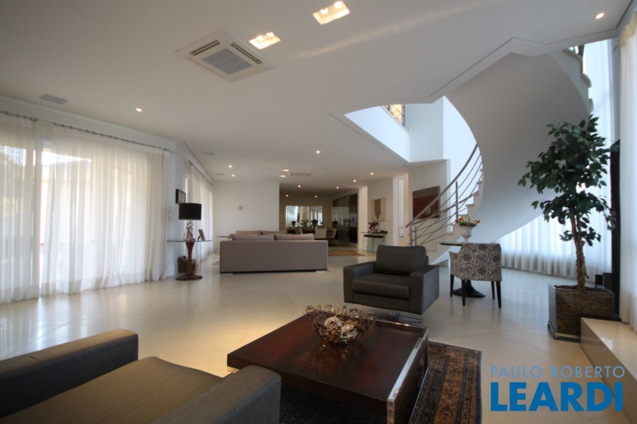 Casa com 5 quartos à venda, 761m² em Alameda Iguape, Alphaville, Santana de Parnaíba, SP