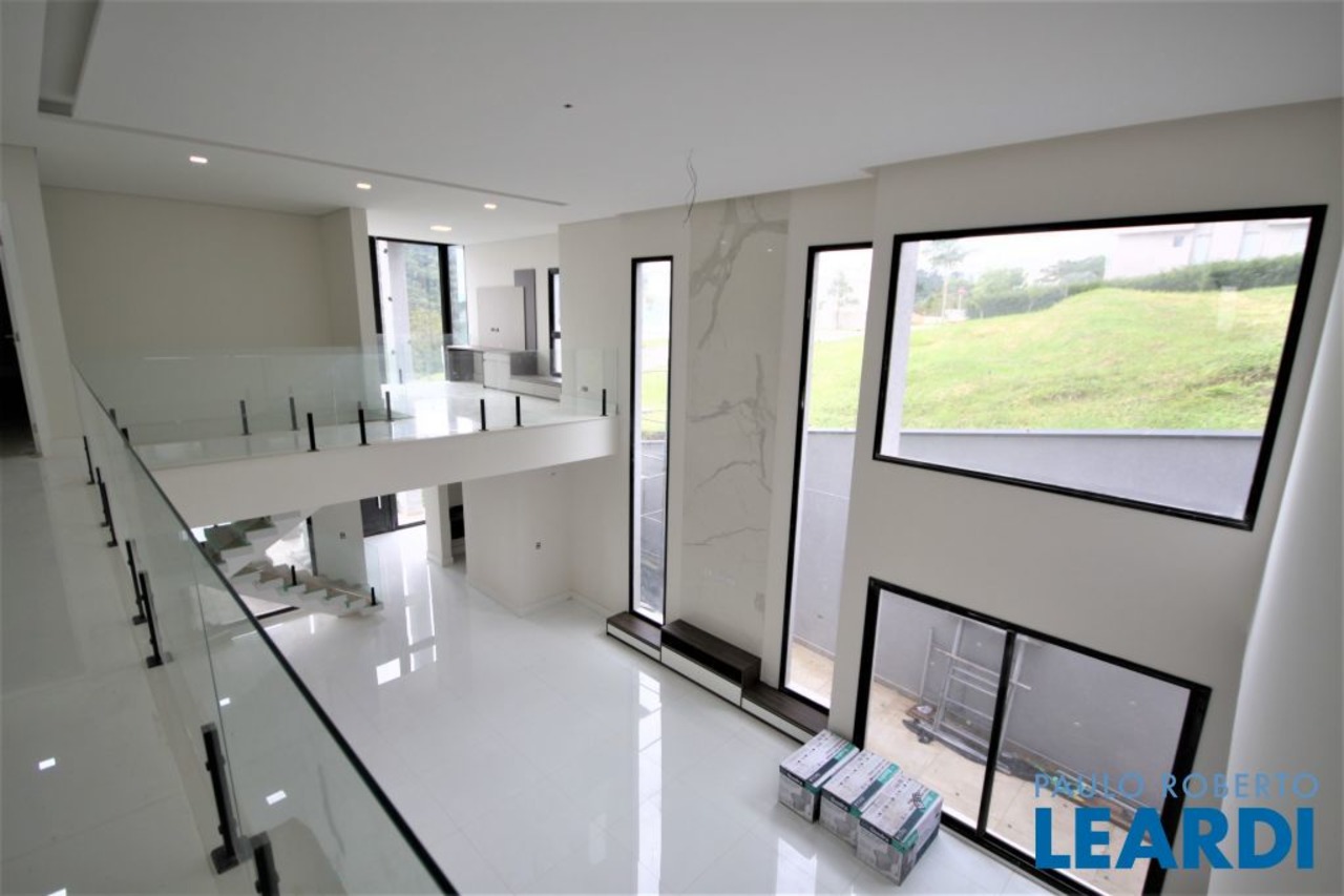 Casa com 6 quartos à venda, 485m² em Alameda Bertioga, Alphaville, Santana de Parnaíba, SP