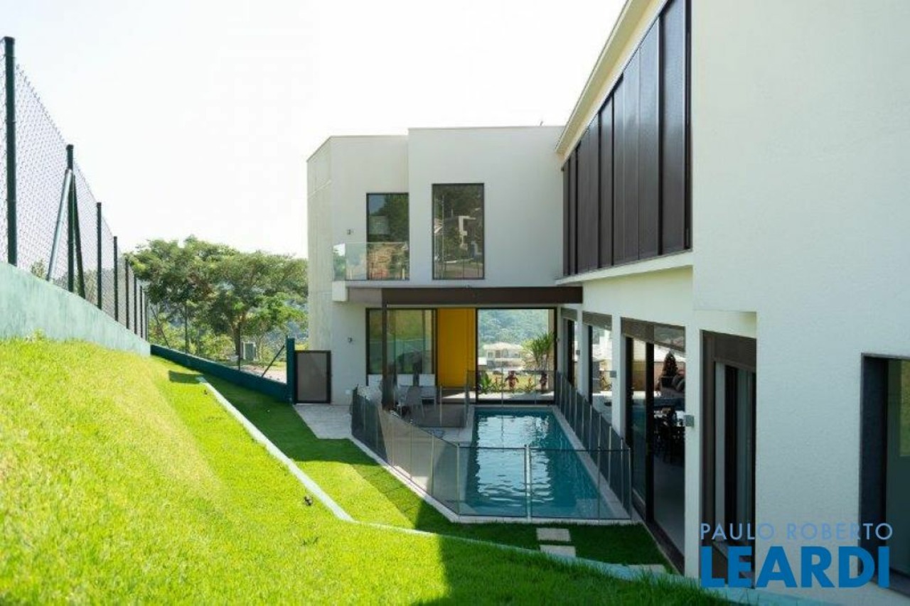 Casa com 4 quartos à venda, 450m² em Avenida Victor Civita 235, Tamboré, Santana de Parnaíba, SP