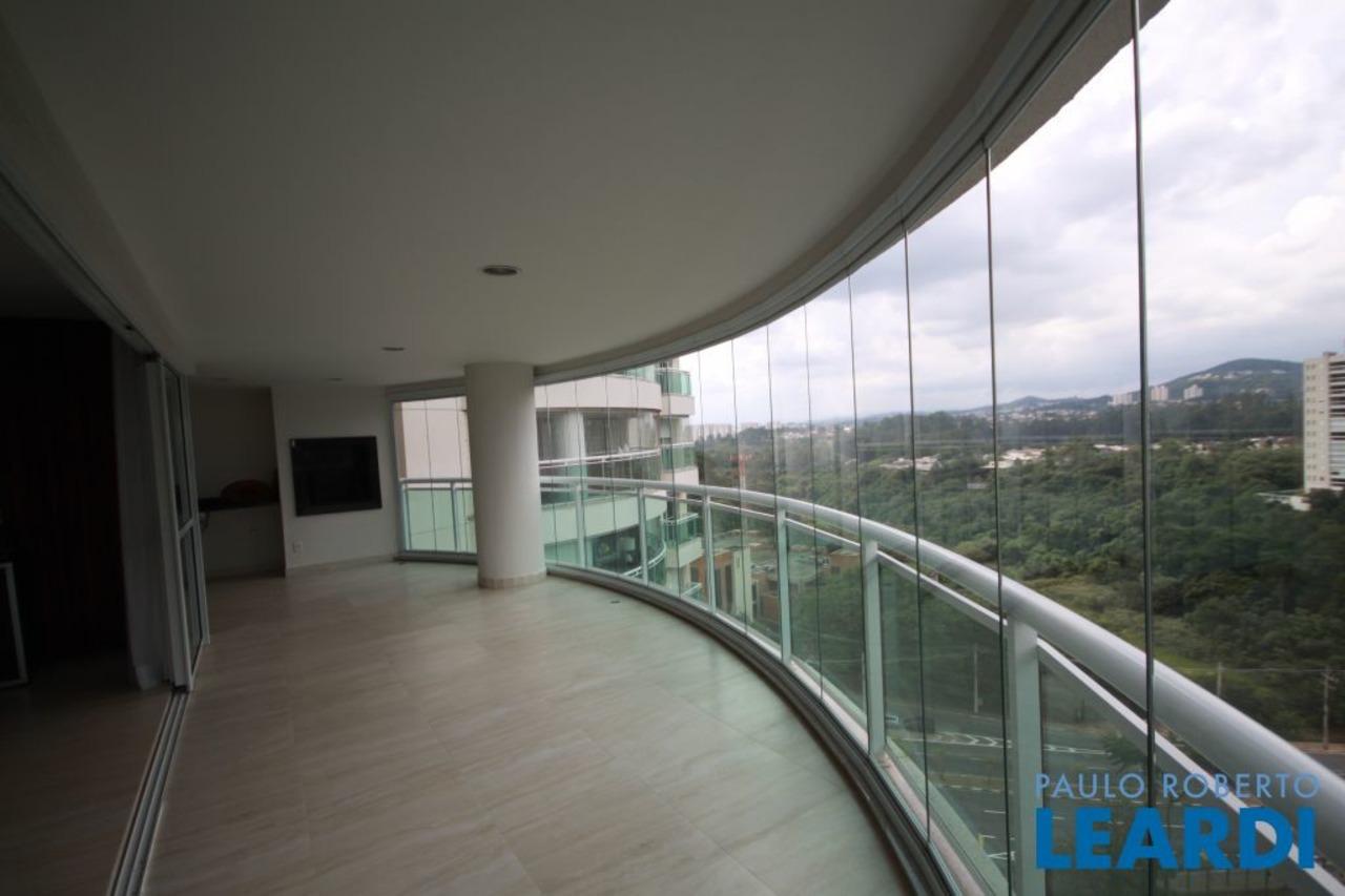 Apartamento com 3 quartos à venda, 258m² em Núcleo Residencial Célia Mota, Barueri, SP