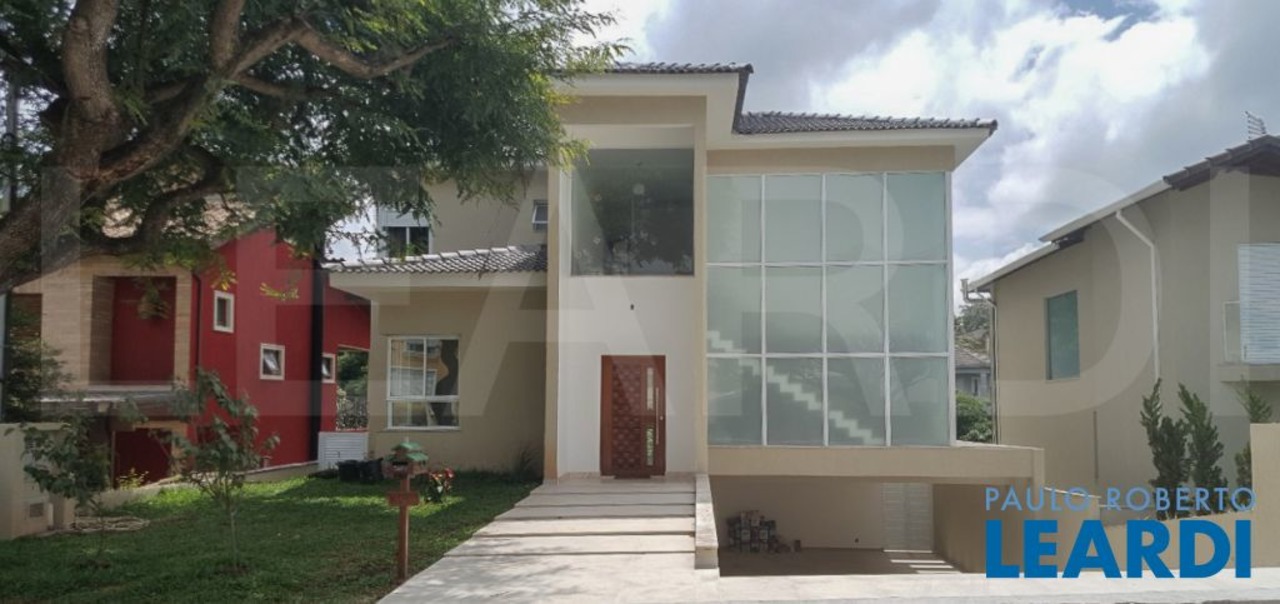 Casa com 4 quartos à venda, 358m² em Rua Tapajós, Tarumã, Santana de Parnaíba, SP