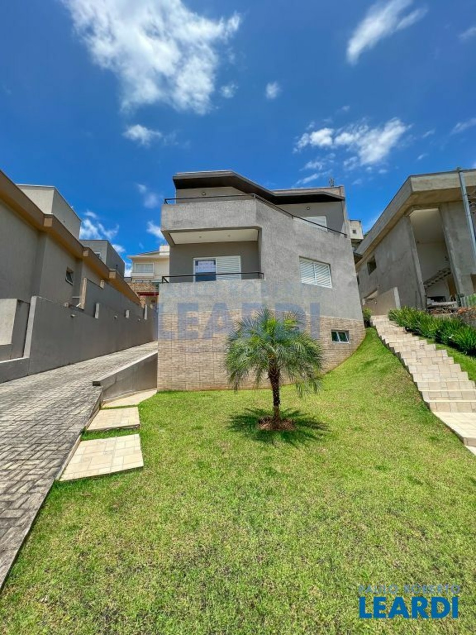Casa com 5 quartos à venda, 370m² em Santana de Parnaíba, SP