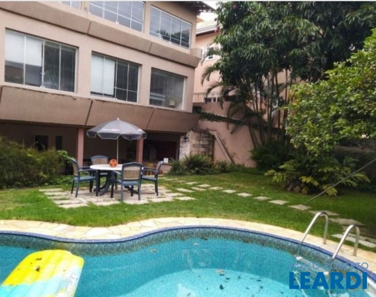 Casa com 5 quartos à venda, 480m² em Chácara do Solar II, Santana de Parnaíba, SP