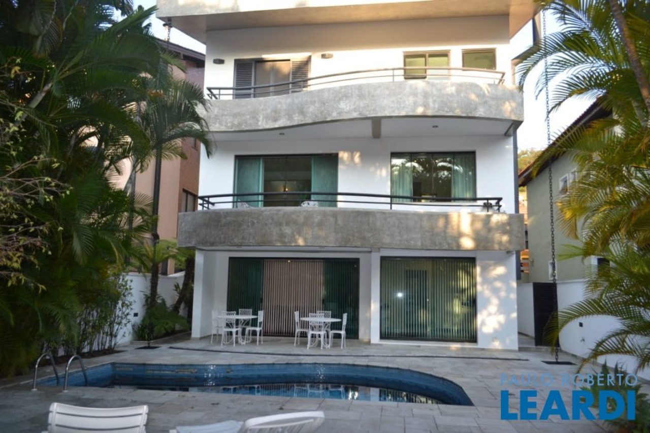Casa com 4 quartos à venda, 487m² em Alameda Catanduva, Alphaville, Santana de Parnaíba, SP