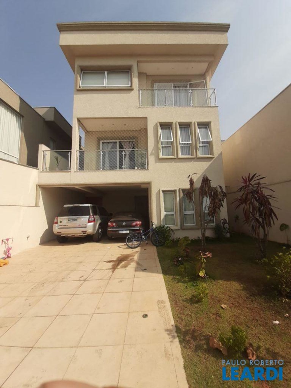 Casa com 4 quartos à venda, 282m² em Rua Ararajuba, Suru, Santana de Parnaíba, SP