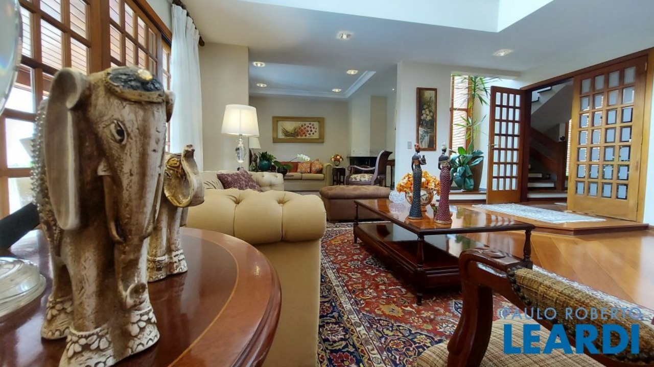 Casa com 4 quartos à venda, 346m² em Alphaville, Santana de Parnaíba, SP