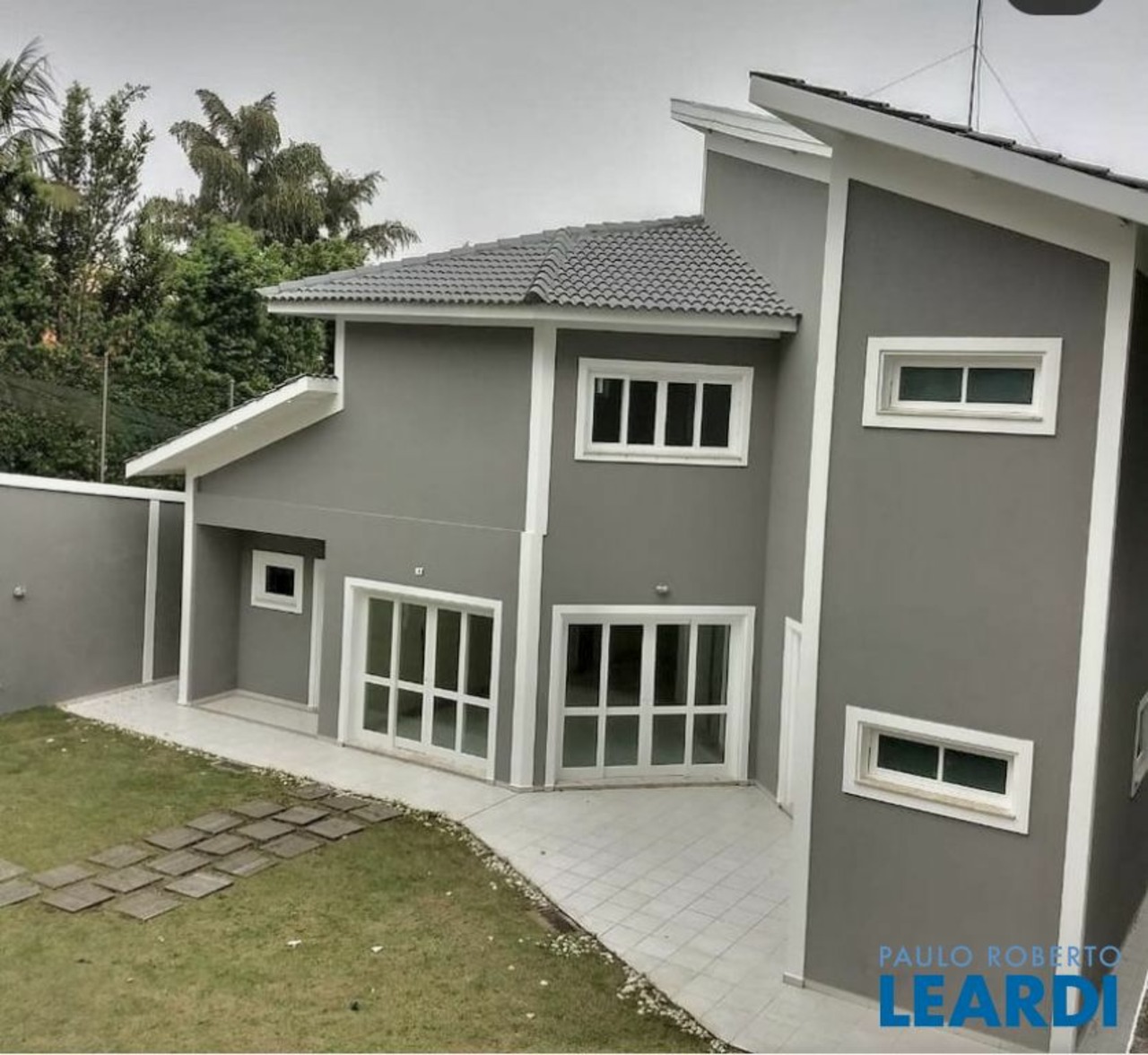 Sobrado com 4 quartos à venda, 450m² em Residencial Morada dos Lagos, Barueri, SP