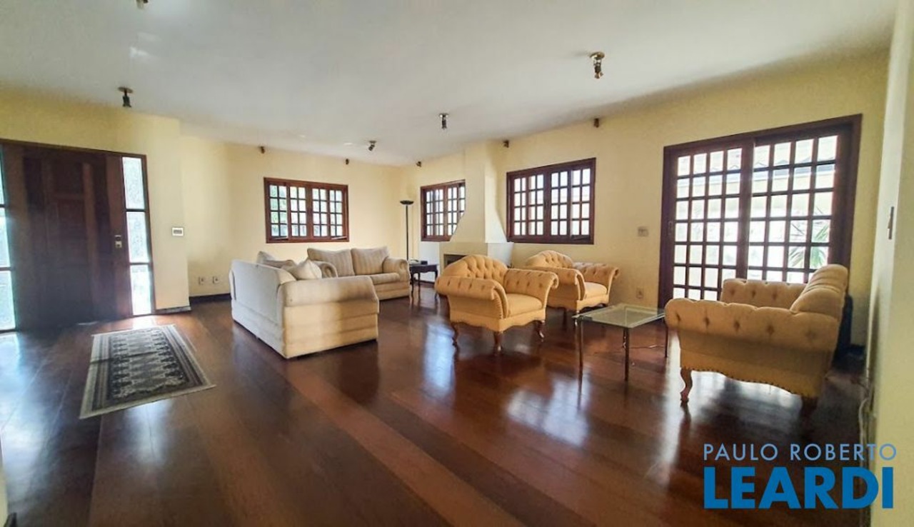 Casa com 4 quartos à venda, 384m² em Alameda Miró, Alphaville, Santana de Parnaíba, SP