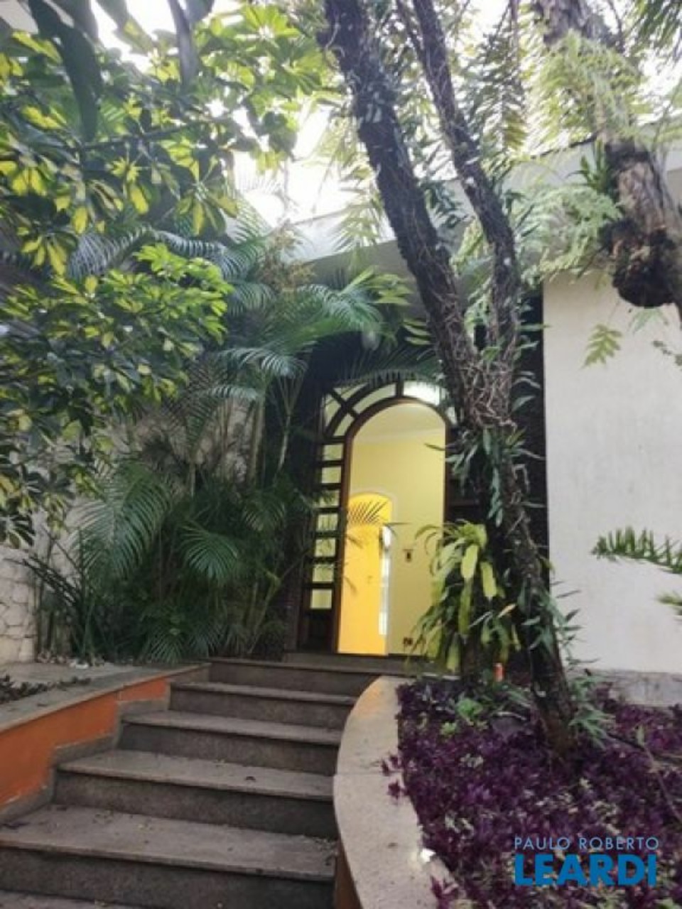Sobrado com 4 quartos à venda, 472m² em Vila Madalena, São Paulo, SP