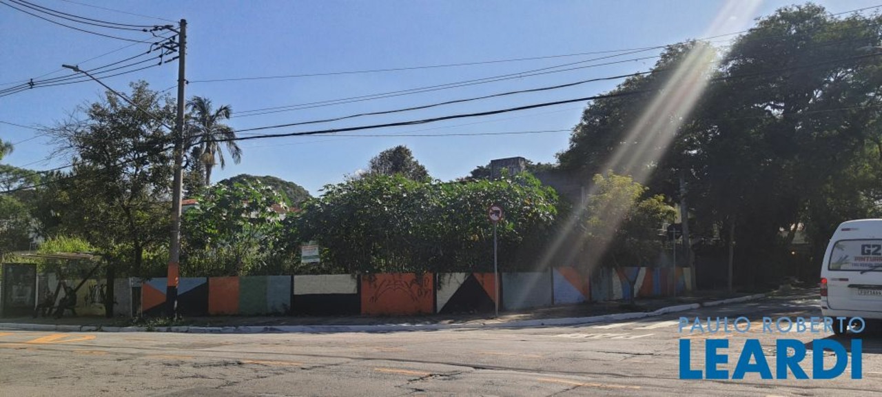 Terreno com 0 quartos à venda, 591m² em Rua Japiaçóia, Vila Madalena, São Paulo, SP