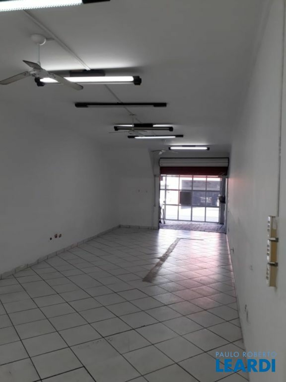 Comercial com 0 quartos à venda, 227m² em Campo Limpo, São Paulo, SP