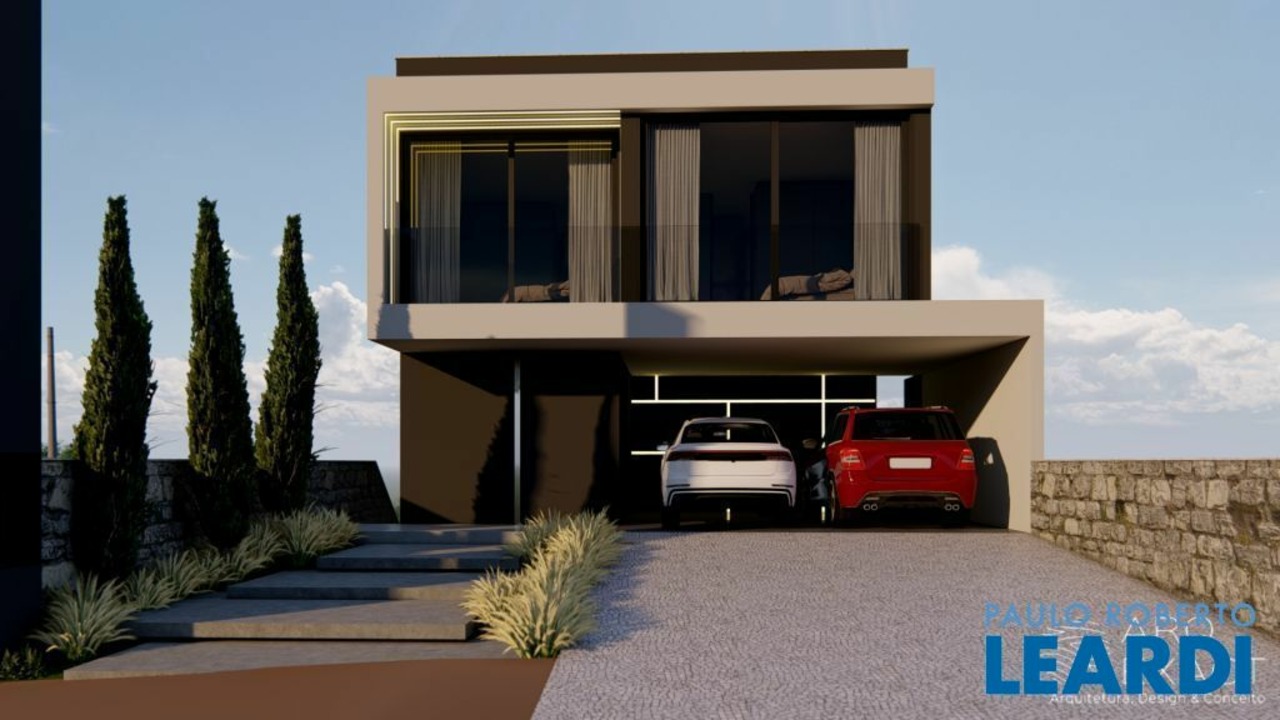 Casa com 4 quartos à venda, 330m² em Arujá, SP