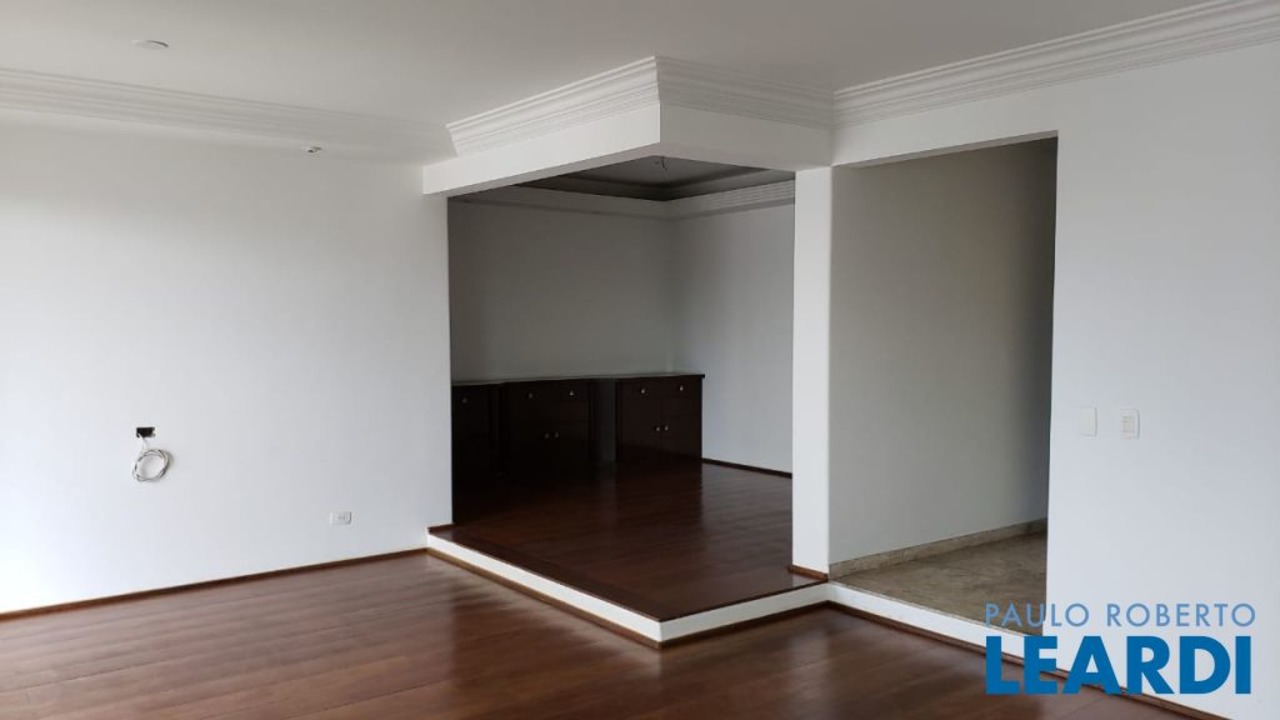 Apartamento com 3 quartos à venda, 186m² em Rua Pascal, Campo Belo, São Paulo, SP