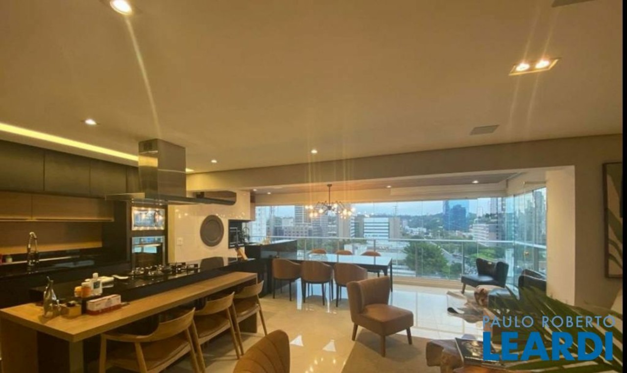 Apartamento com 2 quartos à venda, 132m² em Brooklin Paulista, São Paulo, SP