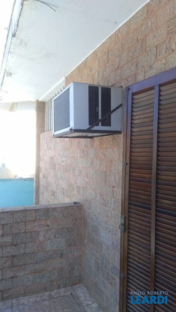 Sobrado com 3 quartos à venda, 250m² em Vila Araguaia, São Paulo, SP